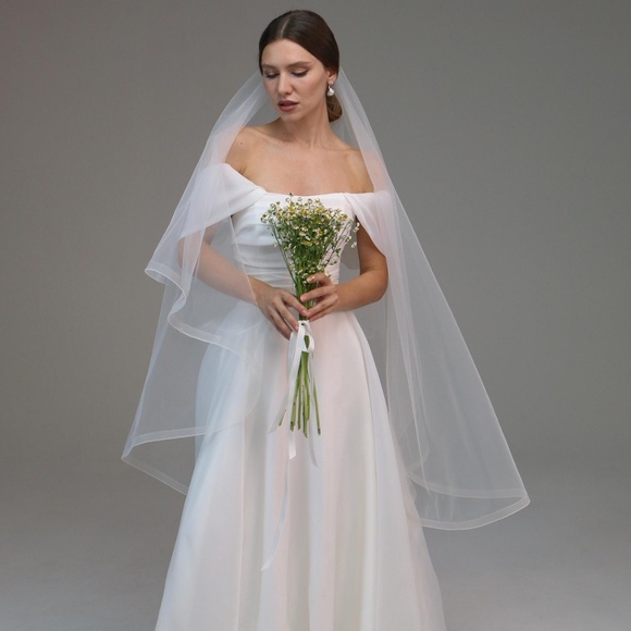 Fingertip Length Horsehair Trim Veil with Blusher - never worn - Picture 1 of 6